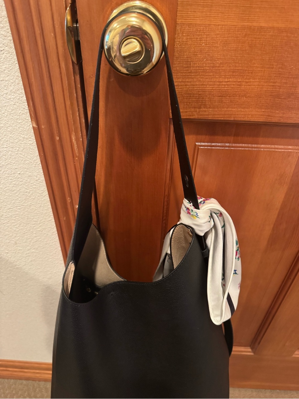Tory Burch Romy Tote - Picture 7 of 10